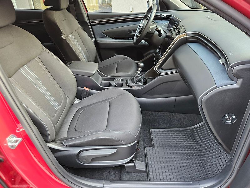Hyundai Tucson 1,6 CRDi, Smart Navi, 2.maj. - fotka 29 z 36