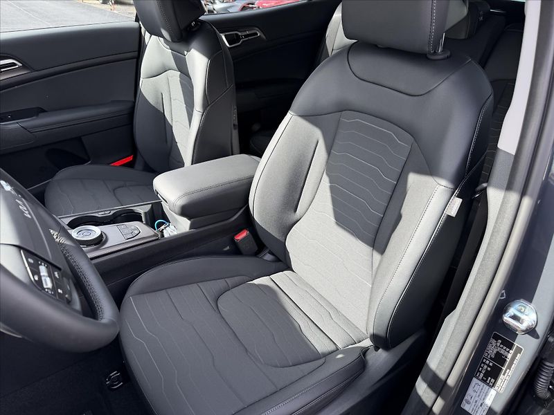 Kia Sportage 1,6 T-GDI 4X2 7DCT TOP - fotka 8 z 9