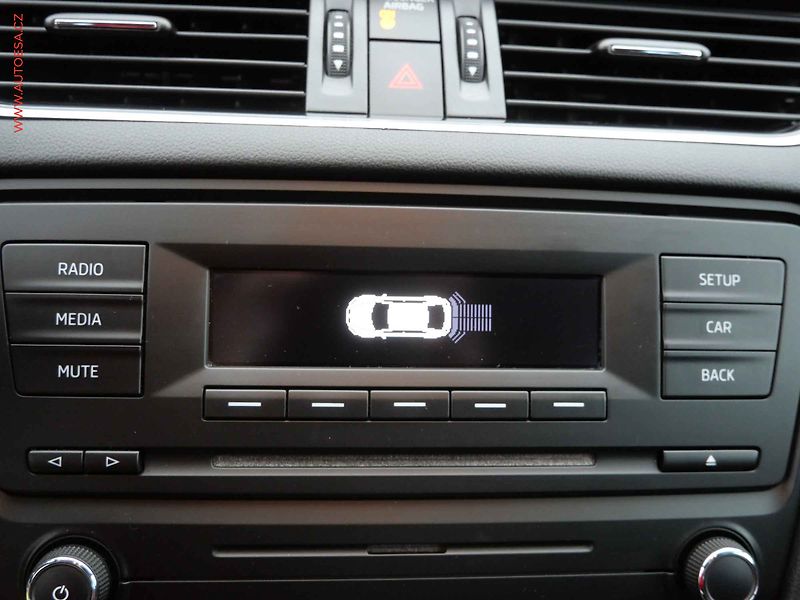 Škoda Octavia (2013) 1.2 TSi, ČR, Ambition, DSG - fotka 17 z 18