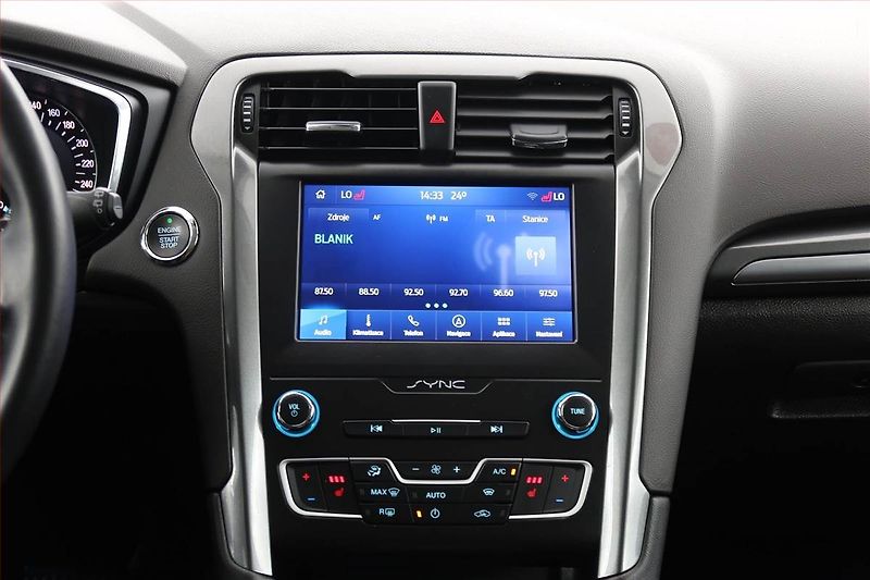 Ford Mondeo (2022) Titanium 2.0 EcoBlue, Automat - fotka 12 z 21