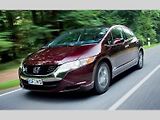 Honda FCX Clarity z roku 2006 – první globálně dostupný vodíkový automobil.