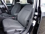 Volkswagen Golf (2021) 1.0eTSI 81kW DSG -VÝBAVA-LED - náhled 24
