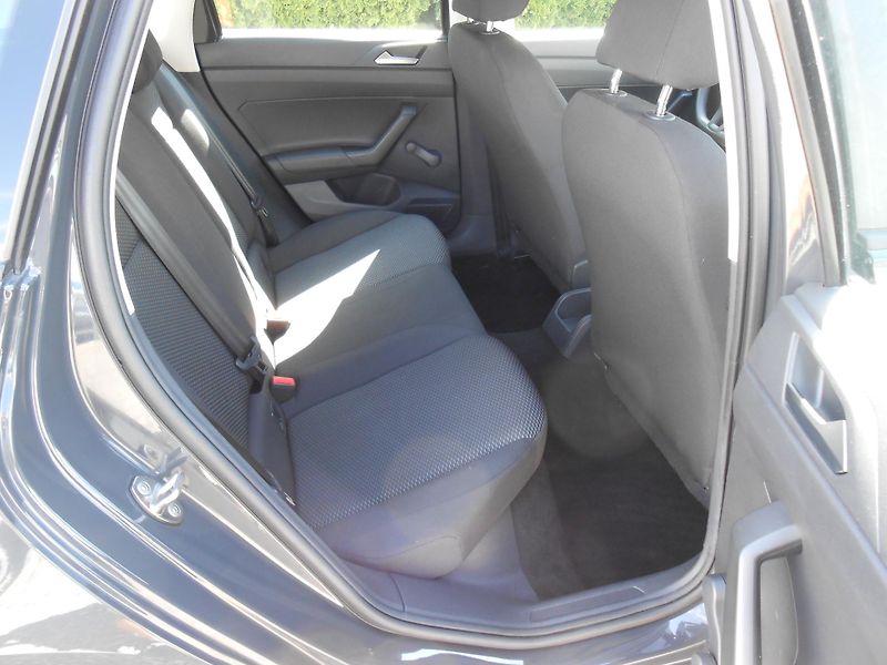 Volkswagen Polo 1.0MPi,48KW,60TKm! - fotka 16 z 35