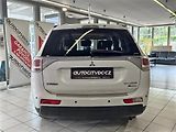Mitsubishi Outlander 2.2 DI-D 110kW A/T, 7MÍST, 4x4 - náhled 6