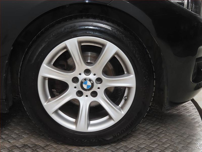BMW Řada 3 (2019) 318d GT, Serv.kniha, Navi - fotka 15 z 22