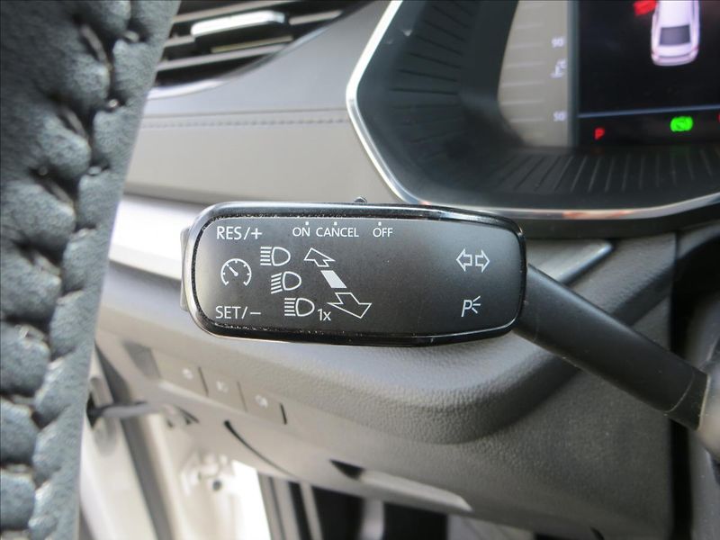 Škoda Octavia 2,0 TDI 85kw Ambition DSG - fotka 20 z 26