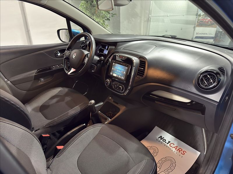 Renault Captur 0,9   TCe KAMERA VÝHŘEV ALU - fotka 15 z 23