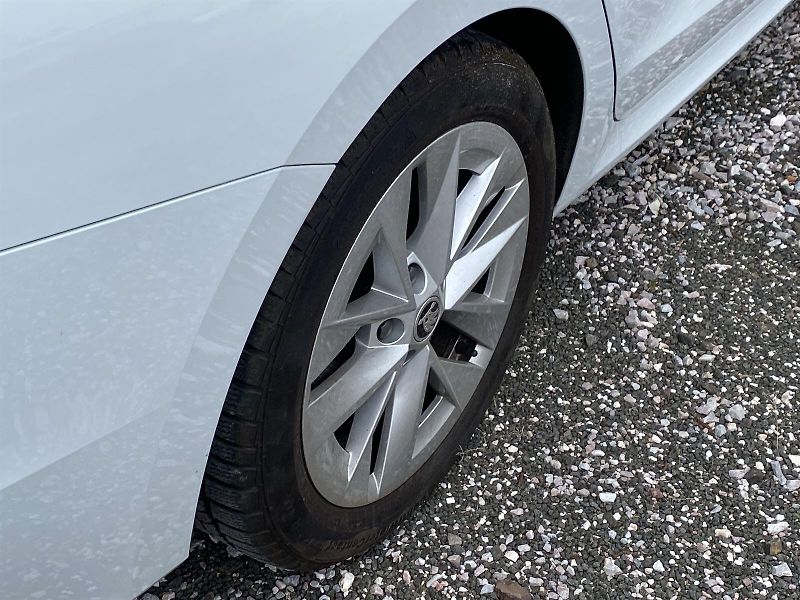 Škoda Octavia (2022) Combi 2.0 TDI 4x4 DSG Style+ - fotka 32 z 36