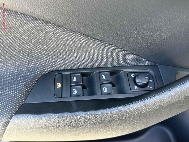 Škoda Scala (2020) 1.5TSi, 2.maj,ČR, LED, panor - fotka 11 z 26
