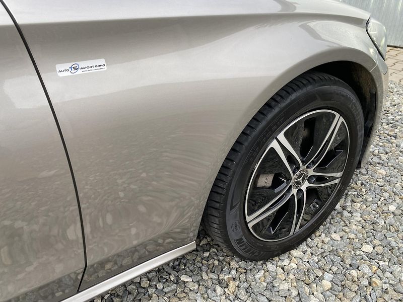 Mercedes-Benz Třídy C C 400 COUPE 4MATIC 51.000KM - fotka 55 z 149