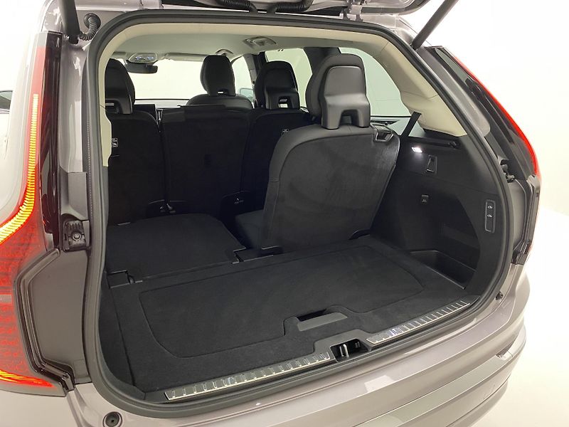 Volvo XC90 (2025) B5 AWD AUT BRIGHT PLUS 7míst - fotka 23 z 76