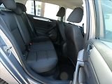 Volkswagen Golf 1,6 MPi 75kW DSG klima - náhled 26
