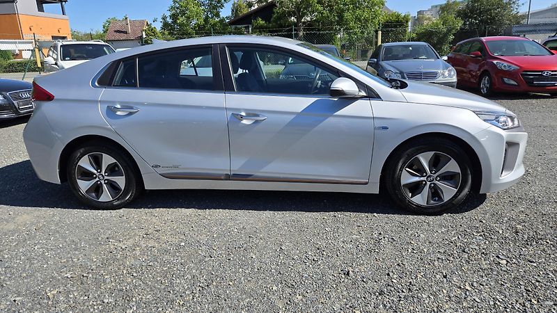 Hyundai Ioniq ELECTRIC DRIVE 88KW STYLE  - fotka 7 z 48