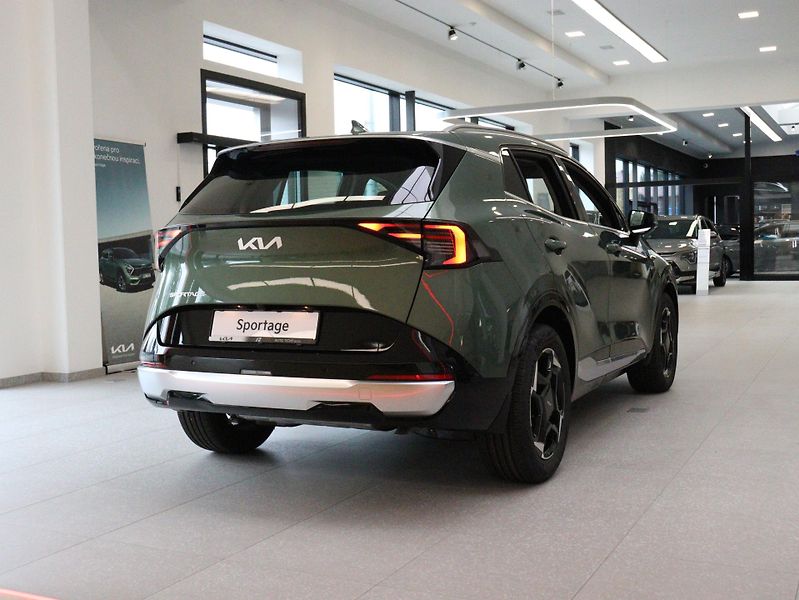 Kia Sportage TOP 1.6 T-GDI GPF 7DCT 4x2 - fotka 4 z 17