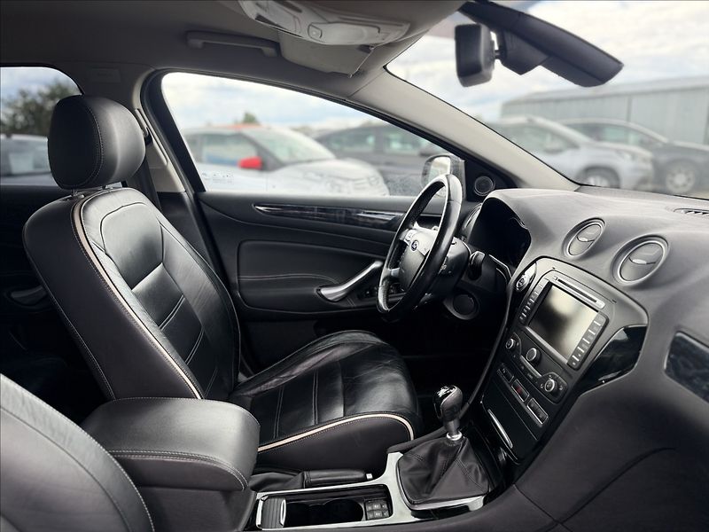 Ford Mondeo 1,6 i 118kW TITANIUM, ROZVODY - fotka 27 z 29