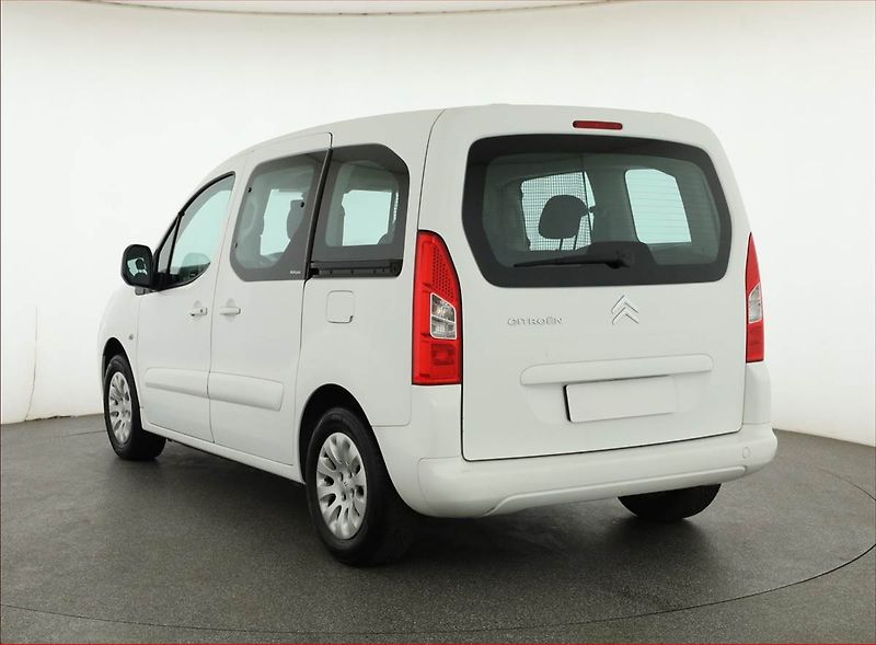 Citroën Berlingo (2010) 1.6 HDi, 5Míst, 1Maj, DPH - fotka 4 z 11