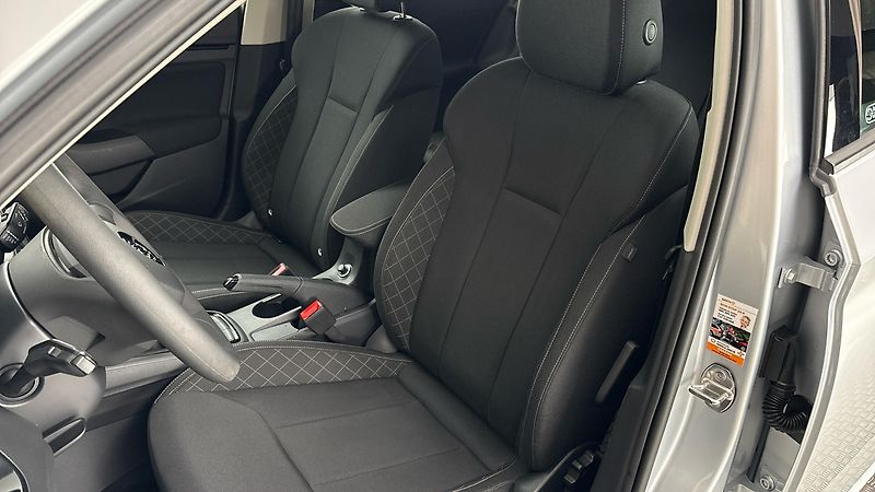 Škoda Scala 1.0 TSI Ambition - fotka 15 z 23
