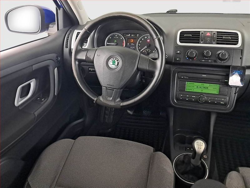 Škoda Fabia (2008) 1.9 TDI, po STK, jezdí výborně - fotka 7 z 16