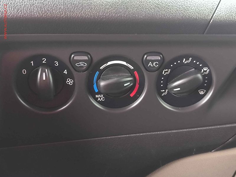 Ford Transit Custom (2017) 2.0TDCi L2 6míst, Trend - fotka 15 z 18