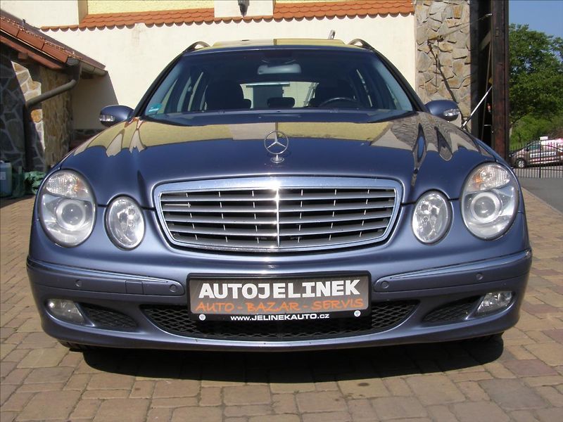 Mercedes-Benz Třídy E 2,2   SLEVA - fotka 8 z 26