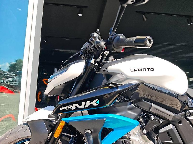 CFMOTO (2025) 675 NK - fotka 11 z 20