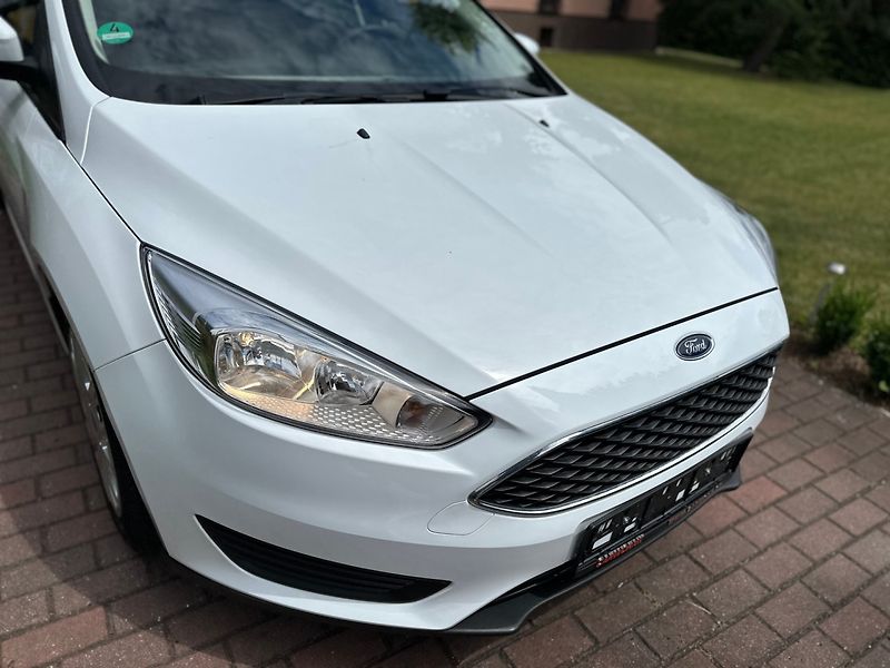 Ford Focus (2015) 1.0 EcoBoost 74kw - fotka 10 z 24