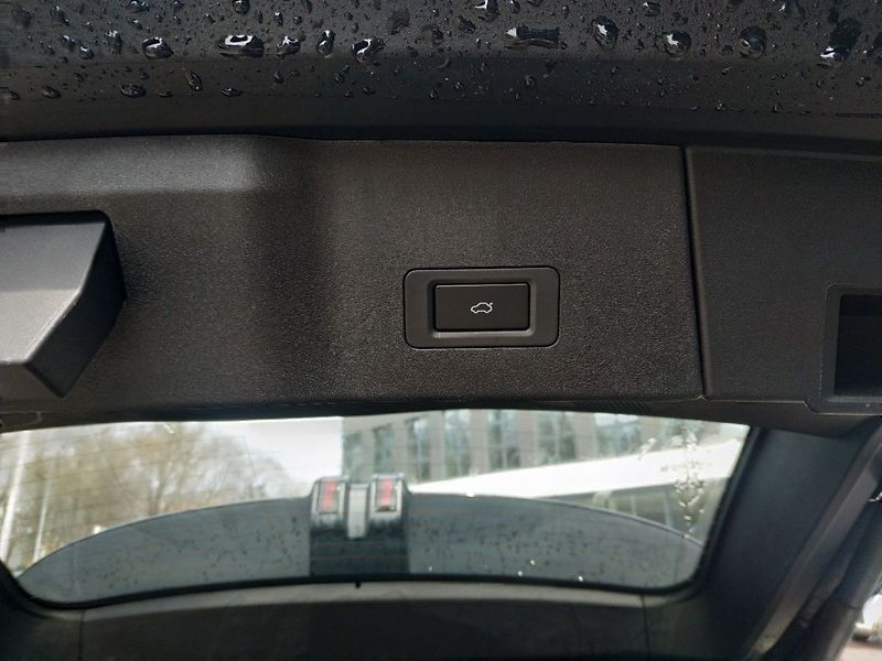 Omoda 9 Premium 1.5 SHS, AWD AT, SKLAD - fotka 31 z 38