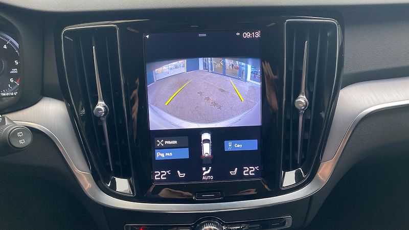 Volvo V60 Cross Country Pro, B4 AWD, 145 - fotka 22 z 28