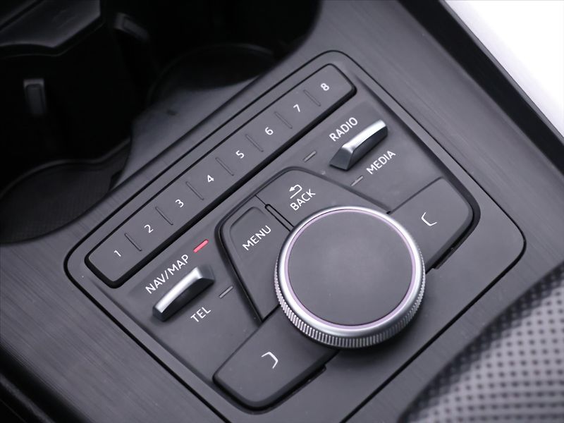 Audi A5 3,0 50TDI 210kW Quattro DPH - fotka 32 z 41