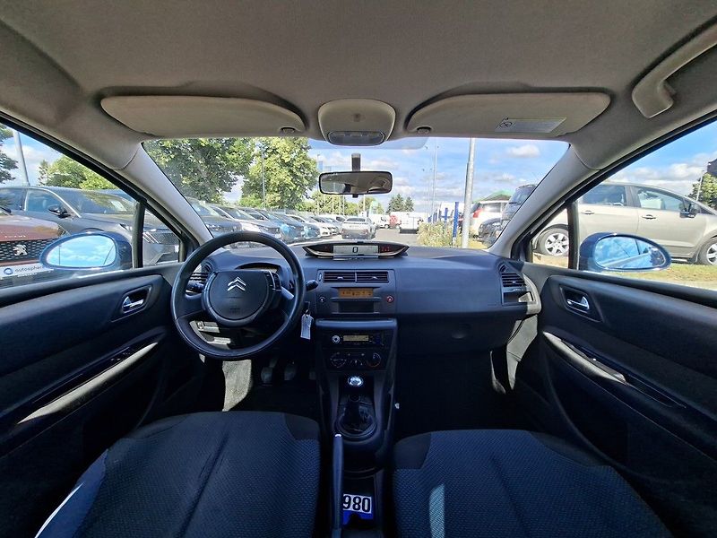 Citroën C4 1,4i 16V 90k M5 - fotka 2 z 19