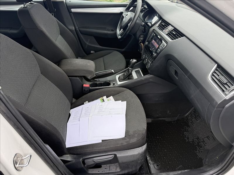 Škoda Octavia 1,8 TSi 132kw 4x4 DSG odp.DPH - fotka 12 z 25