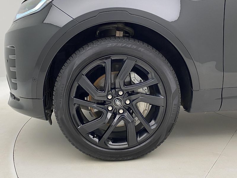Land Rover Discovery D250 R-DYNAMIC SE AWD AUT 7m - fotka 38 z 52