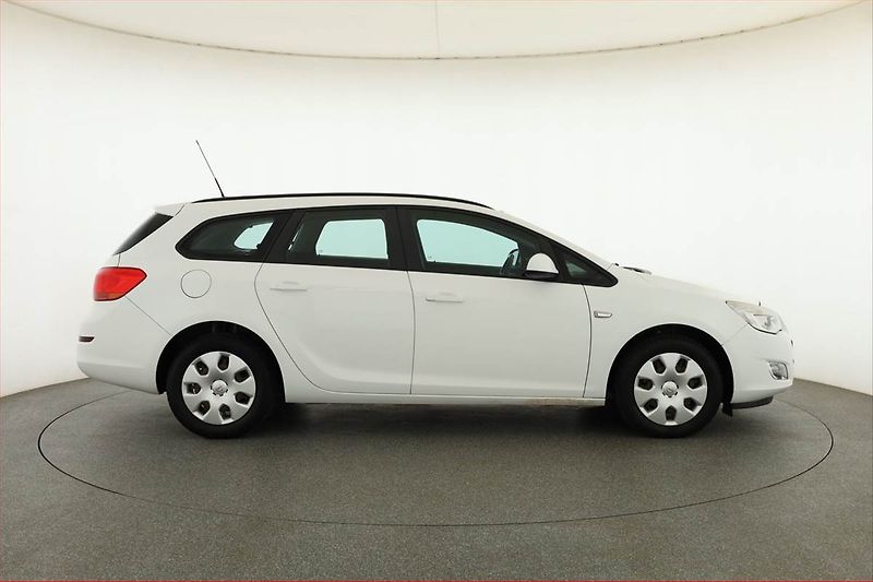 Opel Astra (2012) 1.7 CDTI, Serv.kniha, nová STK - fotka 6 z 15