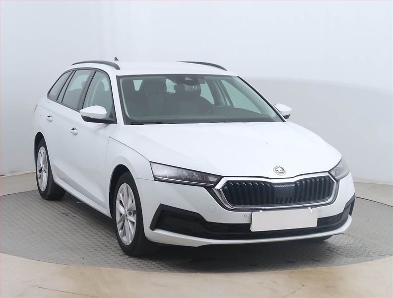 Škoda Octavia (2023) Ambition 2.0 TDI, Automat - fotografie inzerátu