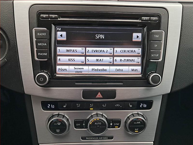 Volkswagen CC (2014) R-line 2.0 TDI, 4X4, Automat - fotka 13 z 18