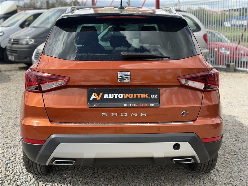 Seat Arona 1,5 FR TSI 37.000Km NAVIGACE - fotka 6 z 28