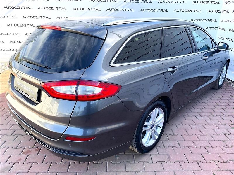 Ford Mondeo 2,0 TDCi,110kW,TITANIUM,serv.k - fotka 9 z 28
