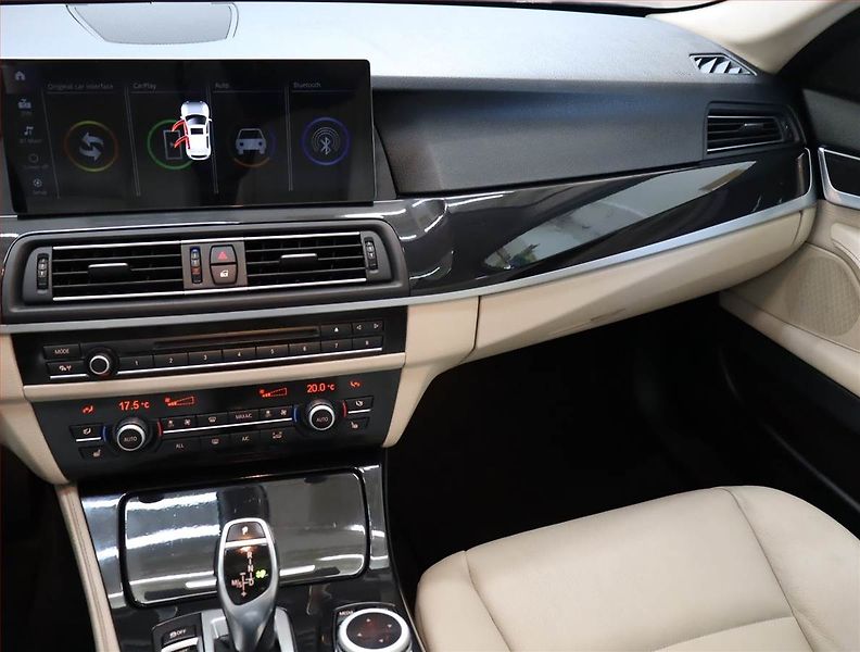 BMW Řada 5 (2012) 530d xDrive, 4X4, Automat - fotka 8 z 22