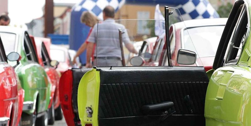 Setkání majitelů vozů Škoda 110R v Chebu.