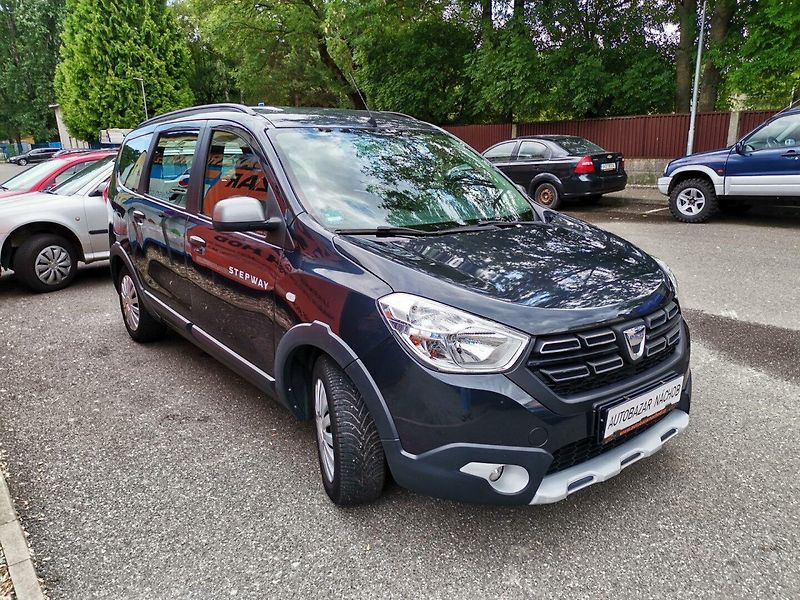 Dacia Lodgy (2019) 1.6i SCe 75kw StepWay AC PDC - fotka 6 z 25