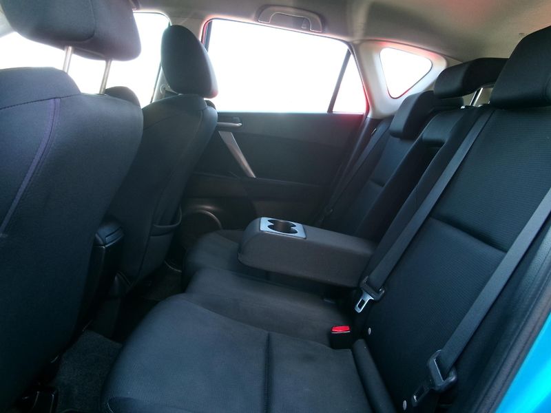 Mazda 3 (2011) 1,6i AC TEMP ALU BT - fotka 13 z 28