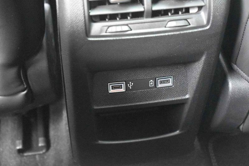 Peugeot kombíky umí. Platí to i novém 308 SW