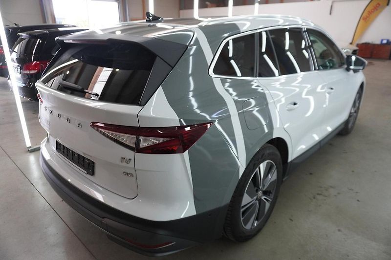 Škoda Enyaq 150kw, iV80 19ALU SOH 96% - fotka 3 z 8