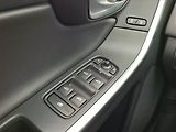 Volvo XC60 (2017) R-Design D4, 4X4, Automat - náhled 19