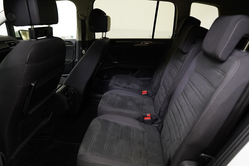 Volkswagen Touran - fotka 25 z 26