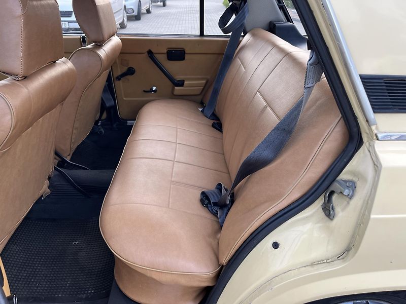Lada 2105 (1986) 1.3i NOVÁ STK - fotka 9 z 12