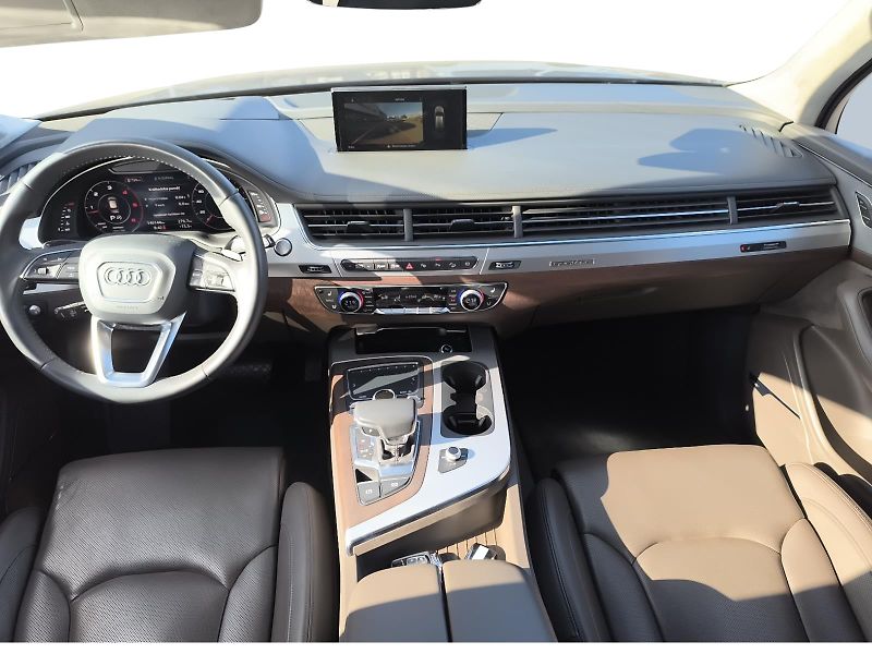 Audi Q7 3.0 TDi - fotka 5 z 26