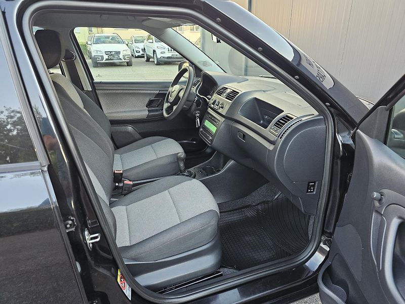 Škoda Fabia 1.2 TSI 63kW,KLIMA,1.MAJITEL - fotka 27 z 49