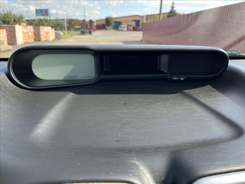 Citroën C3 Picasso 1,4 i KLIMA 4x DISK STK 9/2028 - fotka 17 z 38