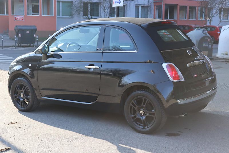 Fiat 500C CABRIO KRÁSNÉ SVEZENÍ - fotka 13 z 48